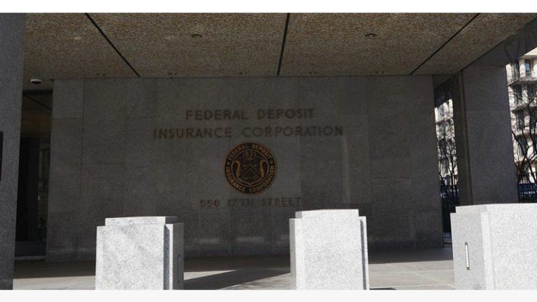 U.S. regulators move toward blockchain banking with new FDIC rules