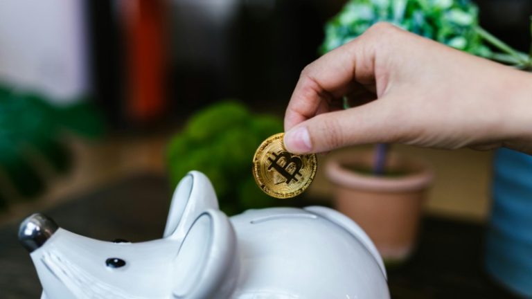 Banks begin offering direct cryptocurrency access to customers