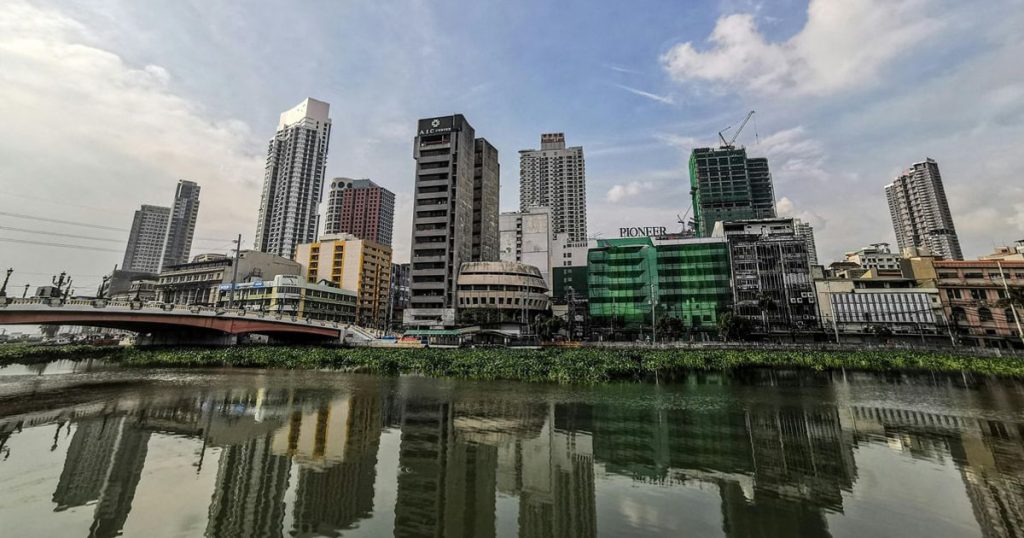 Philippine central bank signals potential rate hike amid oil price surge