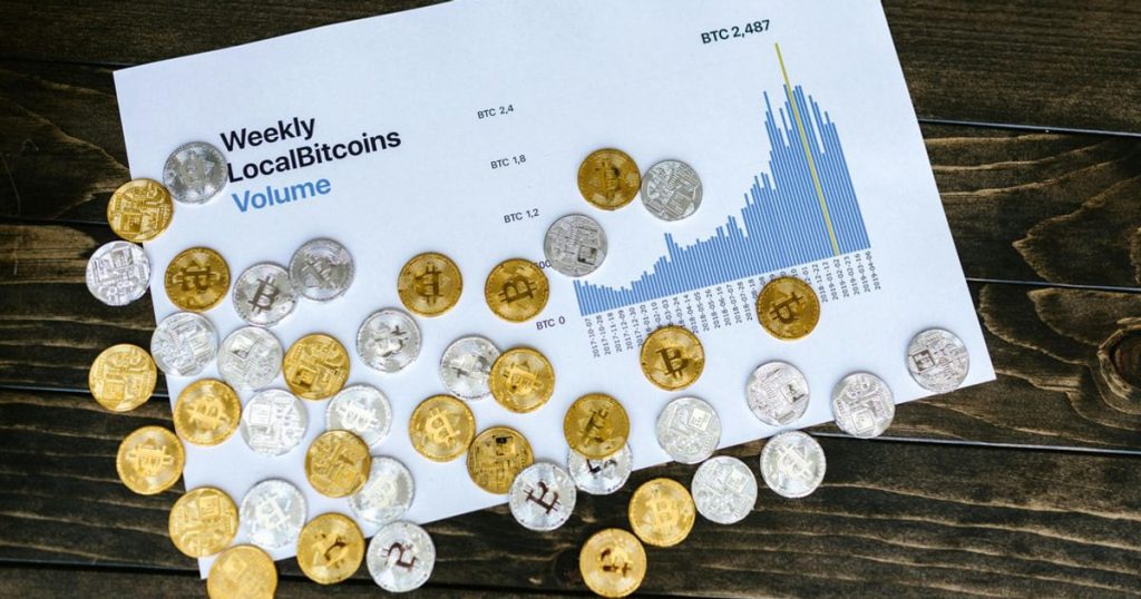 Bitcoin ETF Outflows break records as volatility hits hard