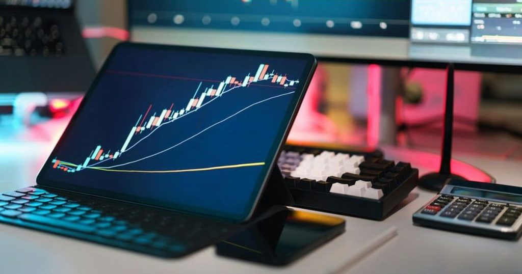 Crypto fund flows show institutional shifts as retail rotates