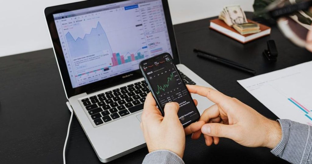 Rethinking Portfolios: Alternative Assets Gain Traction Amid Market Volatility