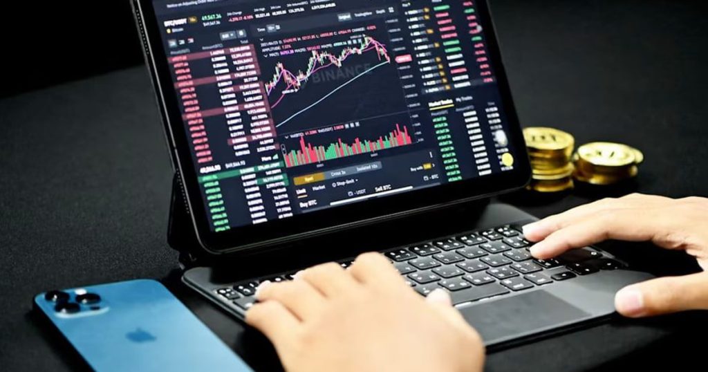 Bitcoin’s Next Phase Takes Shape as Analysts Assess Its Future Path