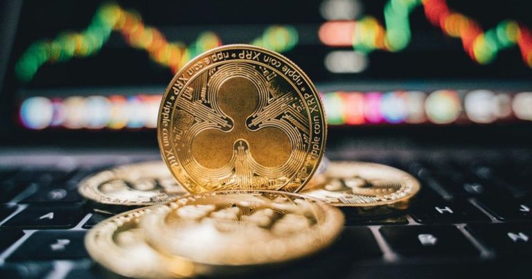 XRP Price Sinks Nearly 10% After Major US Crypto Bill Stalls