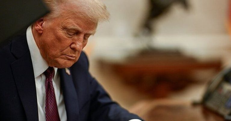 Crypto Bill Expands Ethics Rules After Trump Accepts Bipartisan Proposal