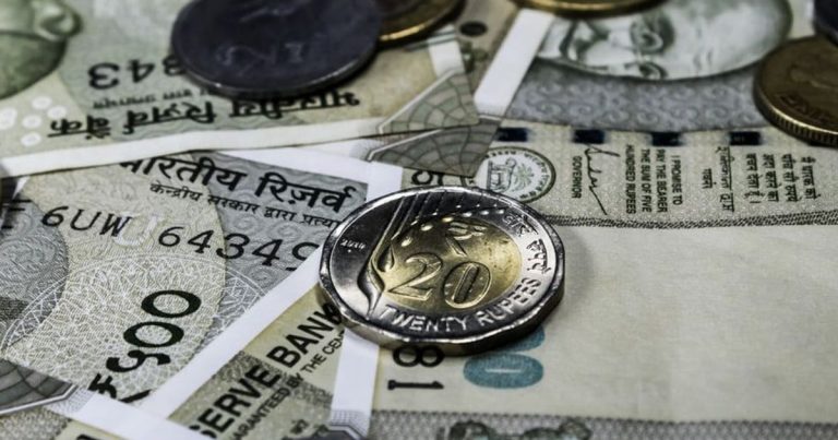 Indian Rupee Rallies Against US Dollar for Fifth Straight Day; Reversal Remains Possible, Analysts Warn