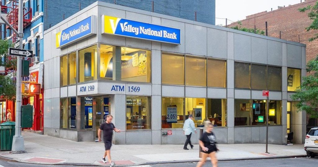 Valley Bets $340M on Fintech Bluevine to Reshape Business Banking